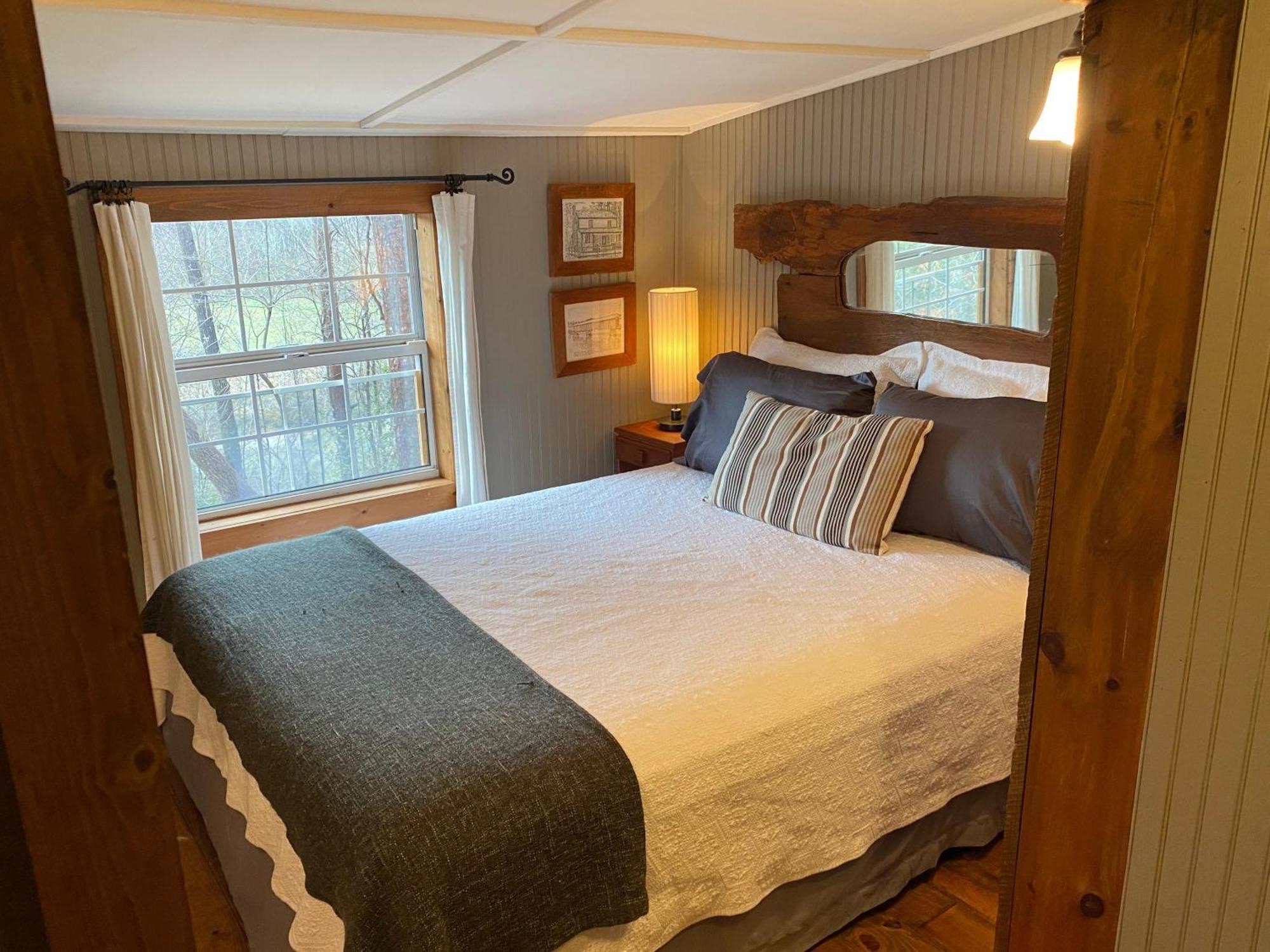 Convenient Cottage-Hot Tub, 4 Minutes To ดาห์ลอนีกา ภายนอก รูปภาพ