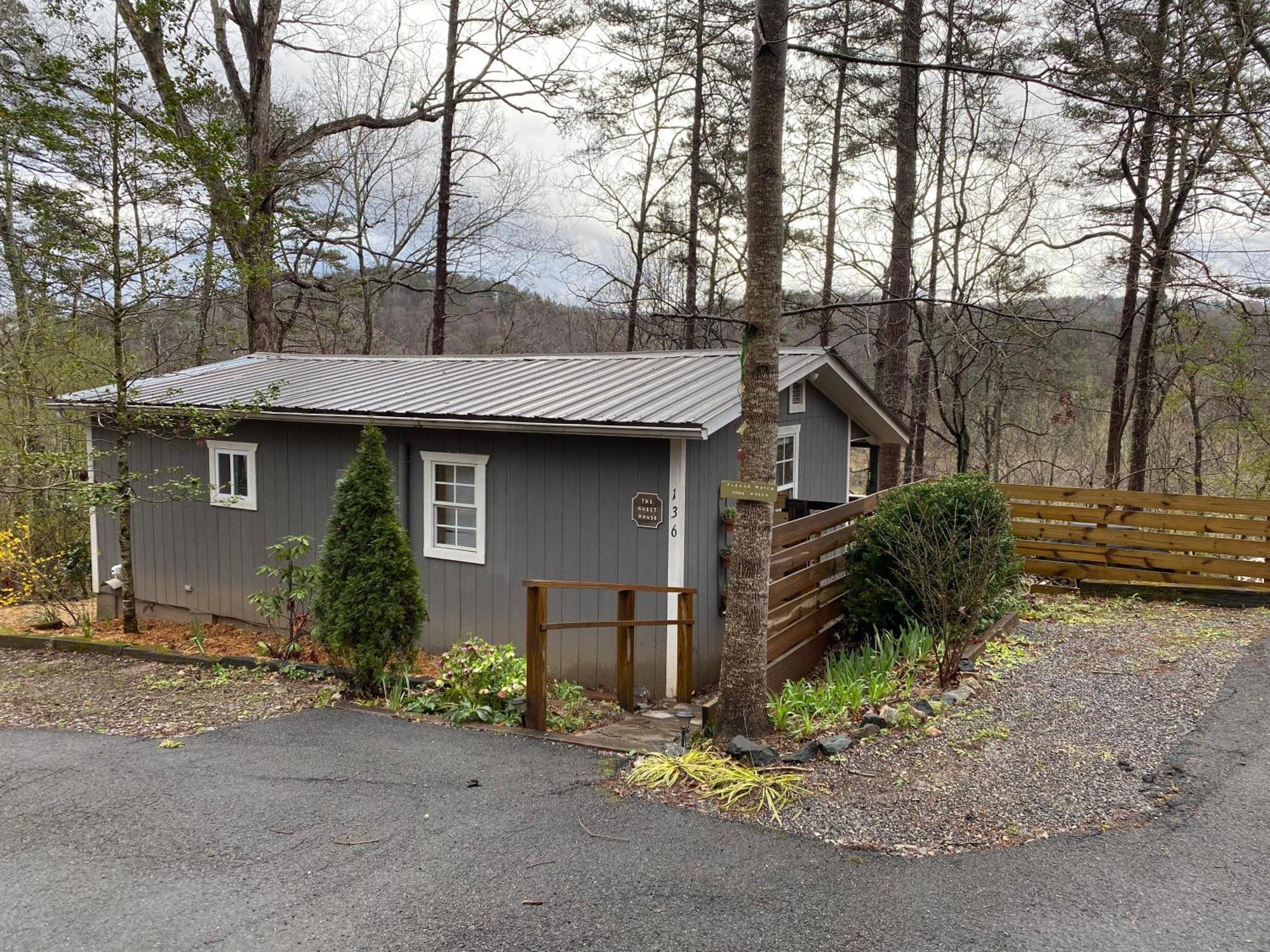 Convenient Cottage-Hot Tub, 4 Minutes To ดาห์ลอนีกา ภายนอก รูปภาพ