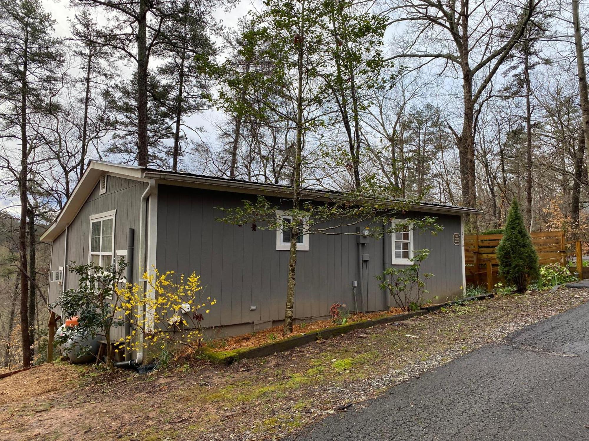 Convenient Cottage-Hot Tub, 4 Minutes To ดาห์ลอนีกา ภายนอก รูปภาพ